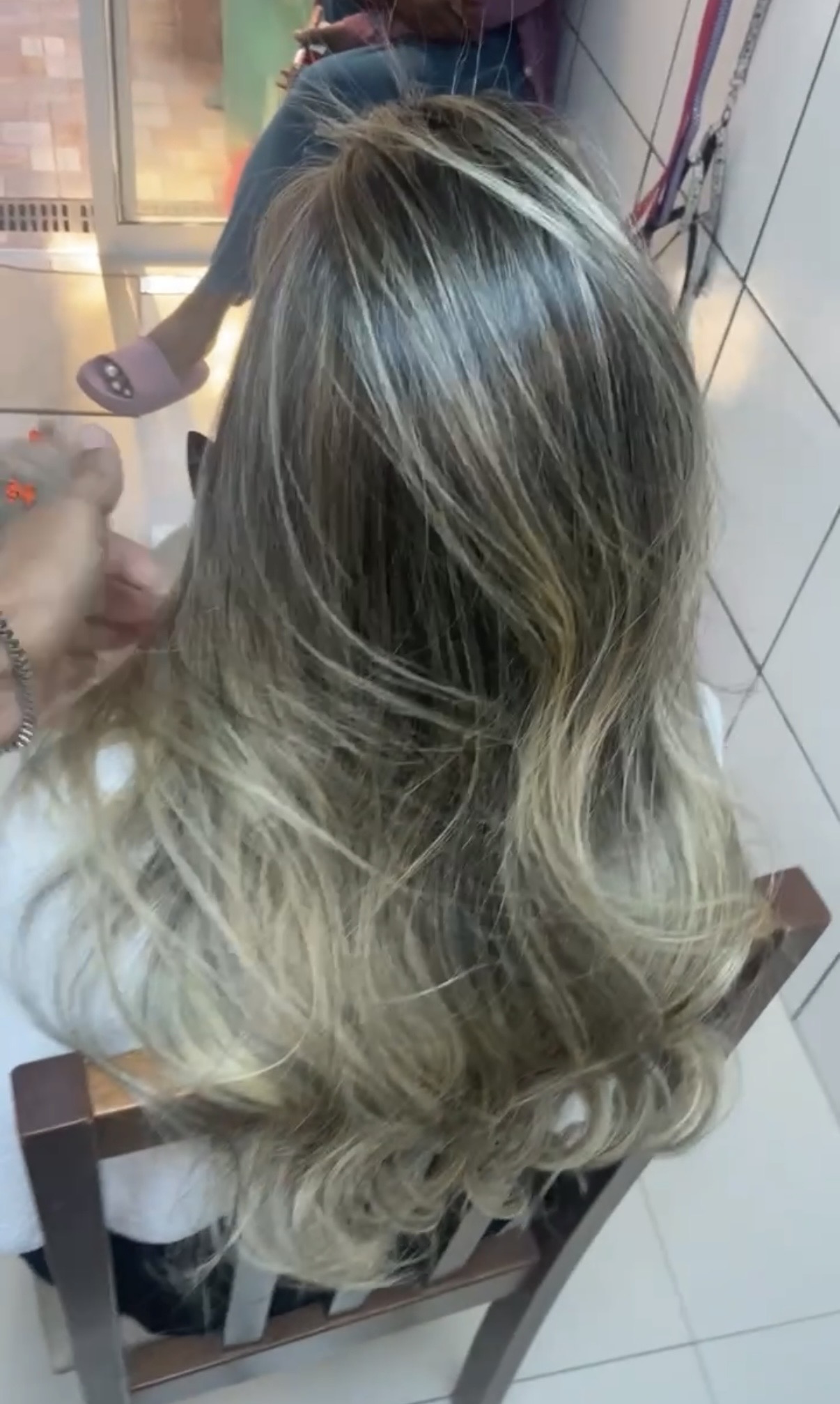 Loiro e iluminação
